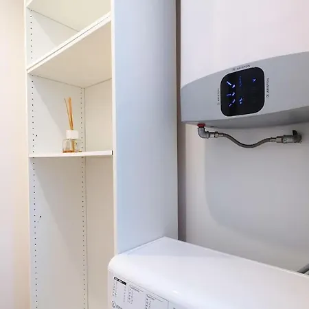 Contempora - Bilocale Via Verro Milan